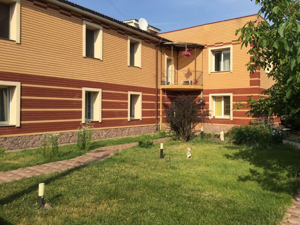 Arcobaleno Home Kiew Exterior foto